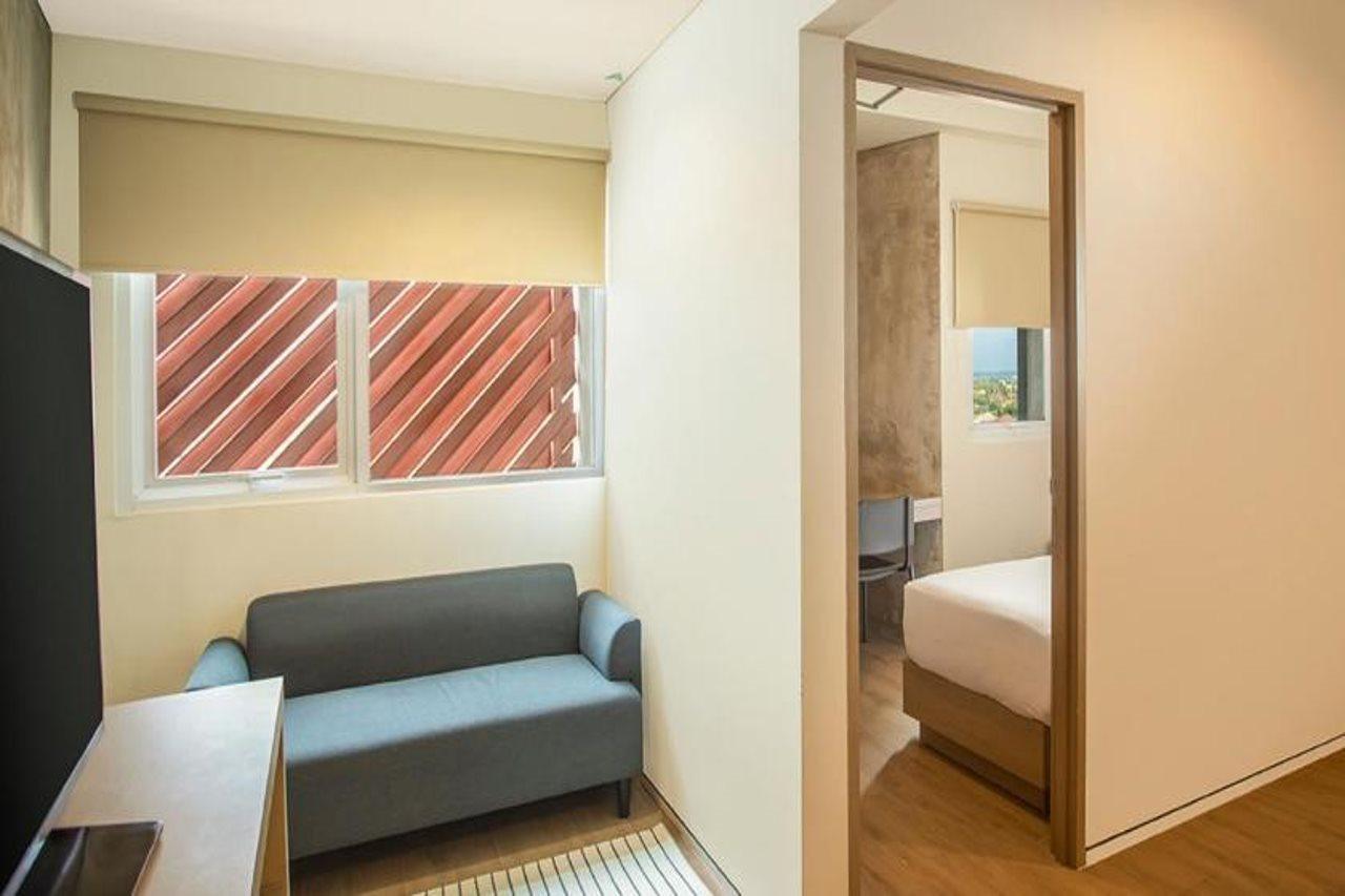 Hotel Swiss-Belexpress Cilegon Exterior foto