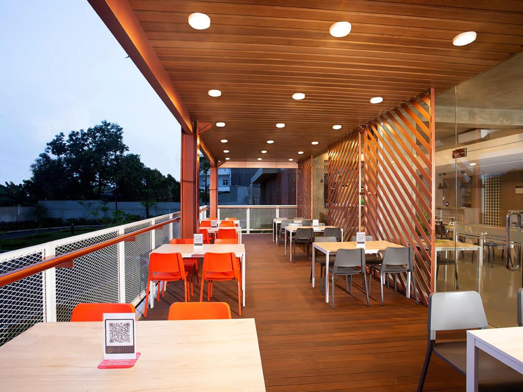 Hotel Swiss-Belexpress Cilegon Exterior foto